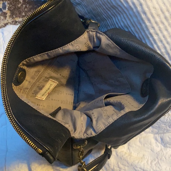 Margot New York leather crossbody - Picture 7 of 11